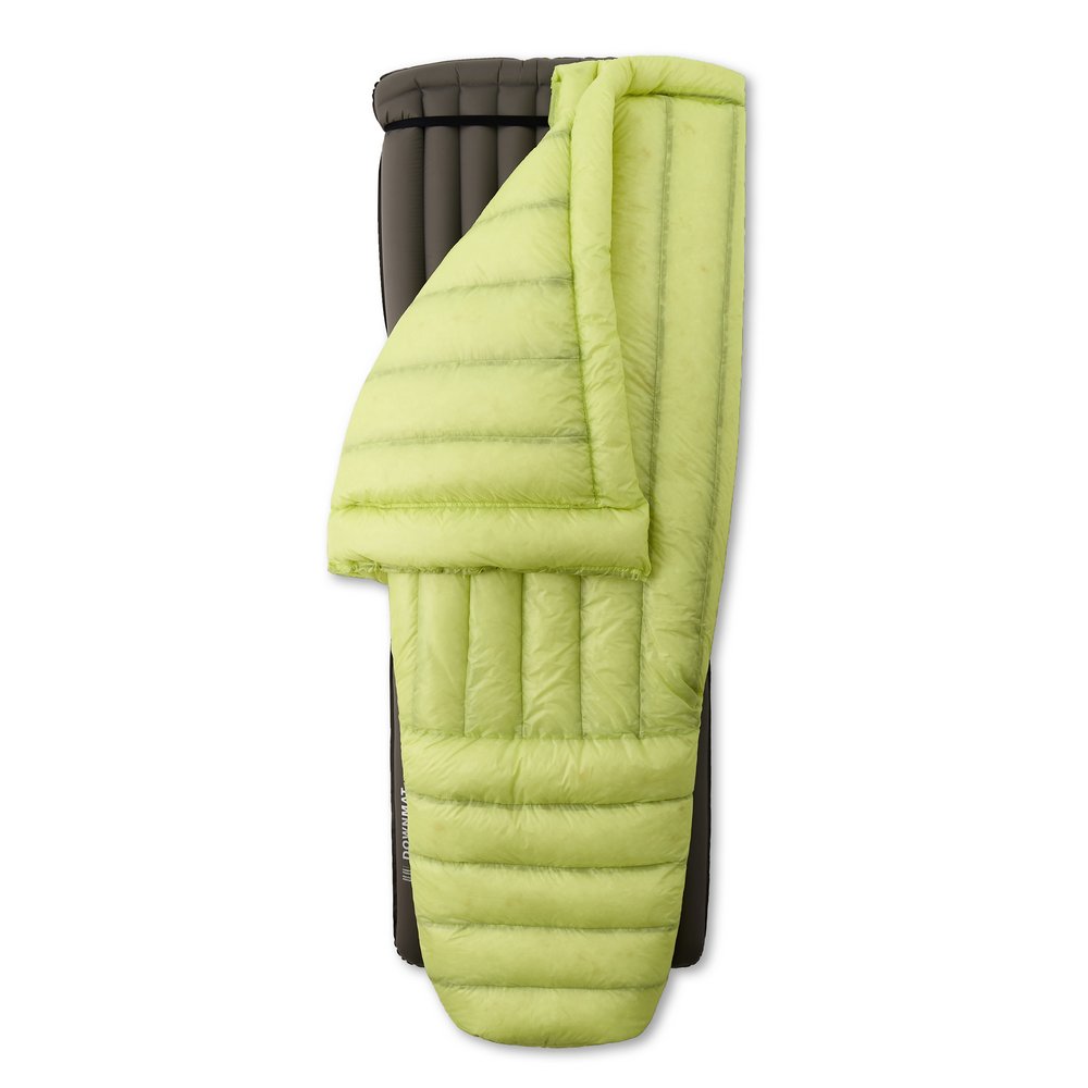 ROCK FRONT 600 Ascetic UL backpacking down quilt on a mat